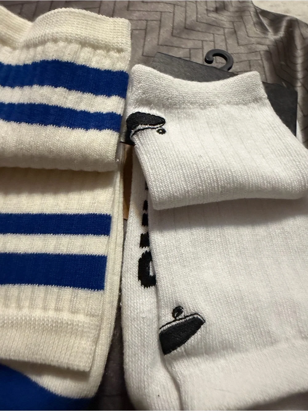 2-Teen /woman Vans White half Crew Socks 6.5-10 nwt